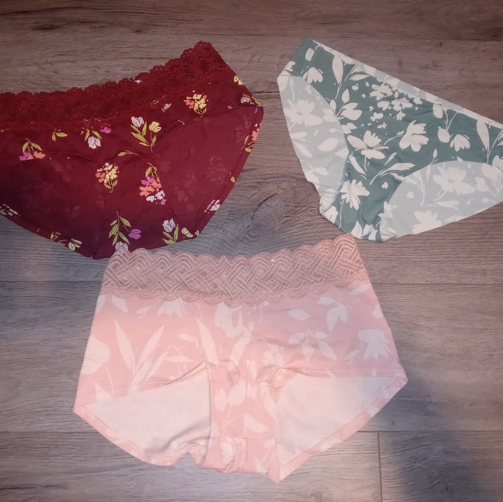 Bundle NWOT XS panties